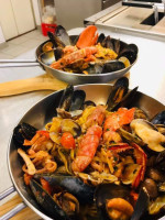 Pizzeria Tartufo food